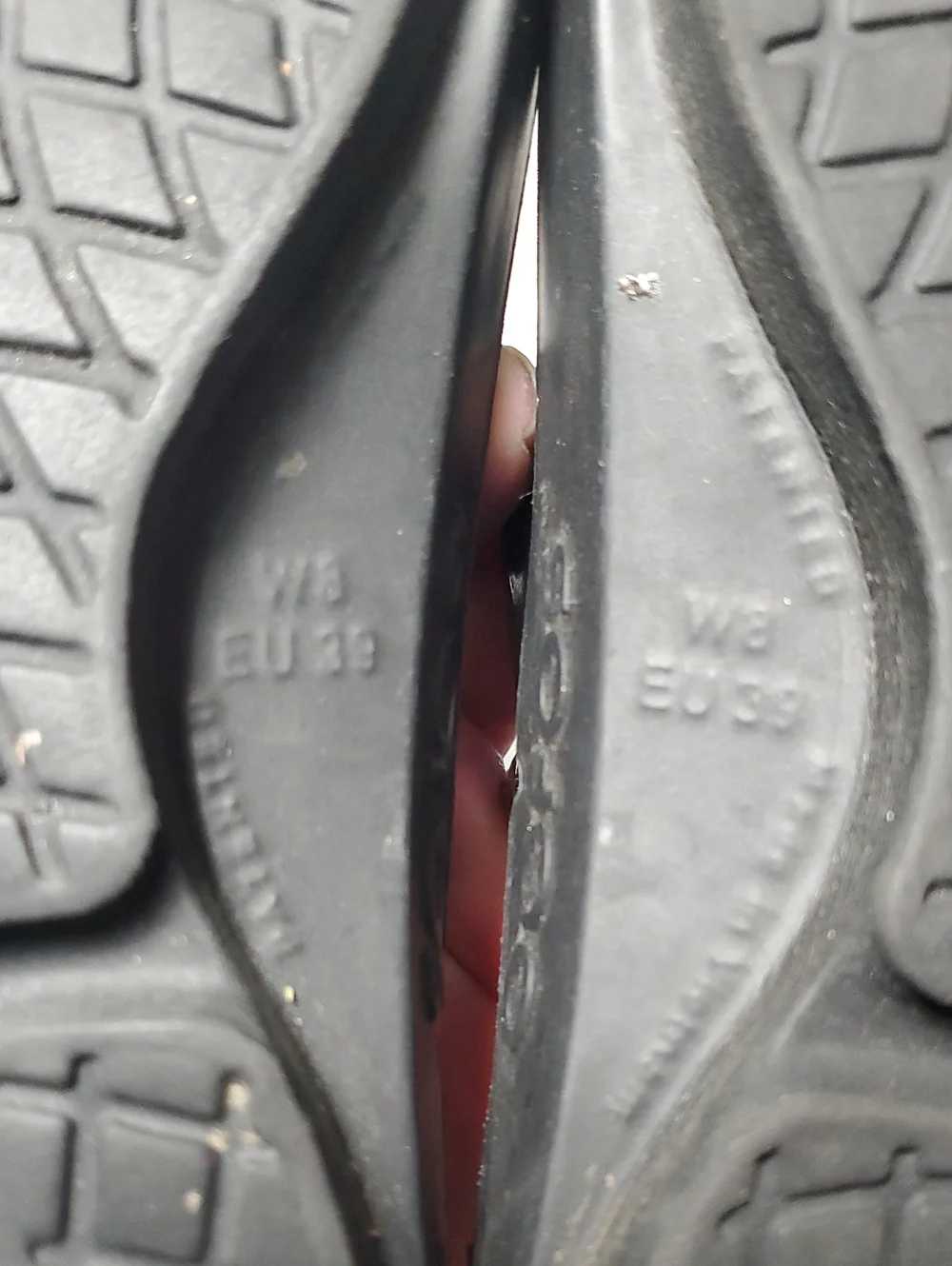 OOFOS OOlala Womens Black Thong Flip Flop Sandal Size 8 Recovery Performance
